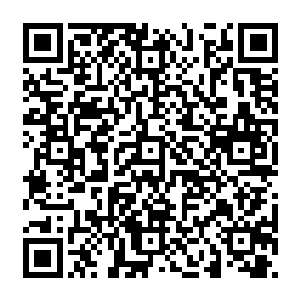 秦方便立即开始寻找他收服的那一只精英小队的下落了……既然他敢放任这些人在外面活动二维码生成