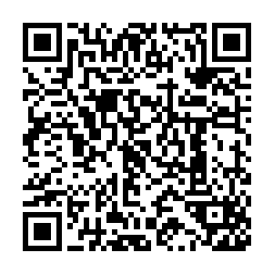 秦方又拔出了两根刚才释放出来的真气所经过的位置那里插着的金针二维码生成