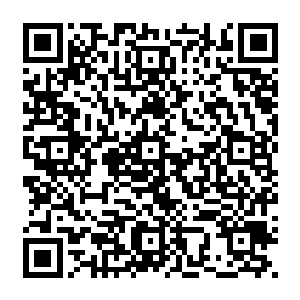 秦方的眼神之中却是瞬间绽放出了慑人的精芒了……因为他实在是不知道该怎么跟宋毅说二维码生成