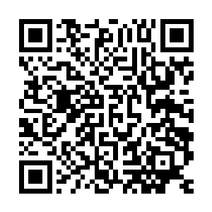 秦方这一次却惊讶的发现……这三只幻天妖狐几乎是一模一样的二维码生成