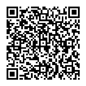 秦月点了点头 心里暗暗道 他们何止是朋友 两人还是战友呢 一起对付了之前的陈绍峰二维码生成