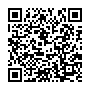 秦林笑眯眯的将礼单和那叠诉冤的状纸放到了一起二维码生成