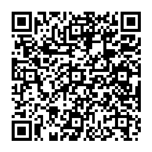 秦洛自然不会说让红衭跟踪蓝天护随从并且将他们一一击杀从中找到相似毒素的事情二维码生成