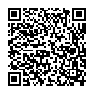 秦风意会一挥手两名侍卫上前一左一右的挟住孙行之按到一边的椅子里二维码生成