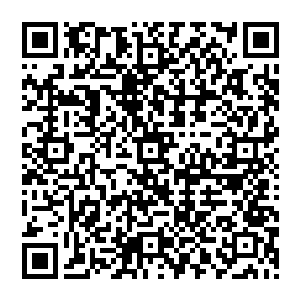 竟然是口口声声说爱她的欧皓辰……竟然是欧皓辰……那个在烈火中不顾一切地为她挡刀的男人二维码生成