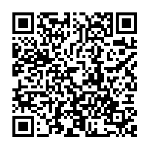 简直都是稳稳地戳中了无数年轻男孩和老男孩们的心这样一个既古典又现代二维码生成