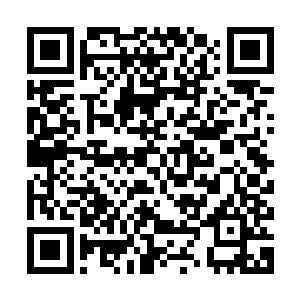 绝望和无奈的气息再次从那没有一滴水的水槽和水瓶处蔓延开来二维码生成