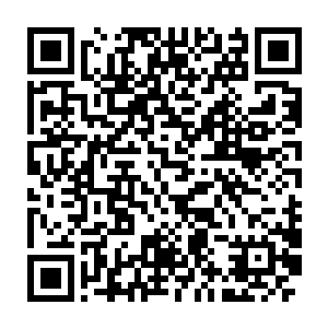而且上次我们去你店里的时候少女时代的集体签名照片也在上面啊二维码生成