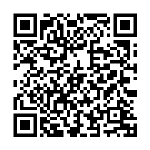 而且他的多重身份注定了他没有太多的时间在歌坛上面发展二维码生成