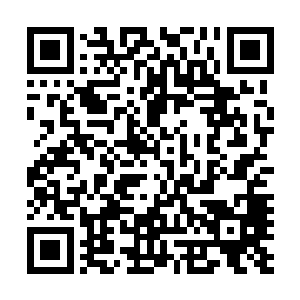 而且吴莉莉的身份从某种角度上讲也算属于公家单位的职员二维码生成