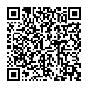 而且是集中在了一起……全世界的球员和经纪人都开始商量着如何liyong曼城二维码生成