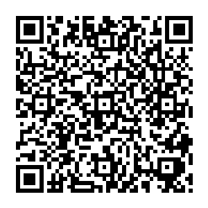 而且最让江少游头疼的是……他那晚在海滨一枪击杀那个越楠毒贩的情形实在是太过诡异了二维码生成