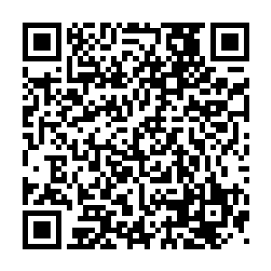 而他今天将会和我们两大家族的四个后辈子弟一起参加弈剑残局……二维码生成