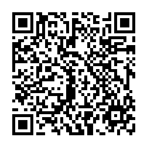 而在流墨墨琢磨着怎么在不惊动腐烂男爵的情况下去吊脚楼里找东西的时候二维码生成