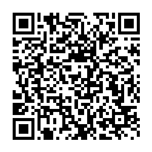 而巴塞罗那的门将巴尔德斯之前是在往中路移动的――跟着荣光嘛二维码生成