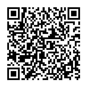 而才被韩家人弄的一肚子不爽的流墨墨瞬间又被那种质问喷到头上二维码生成