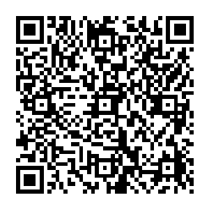 而有的追魂灵蝶可能会在一个人离开某地65个小时之后就无法再辨识锁定那个人残留在该地的二维码生成