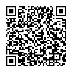 而这倒勾的位置也是连接小世界最大两块大陆的小小一点位置就是流云沙海二维码生成