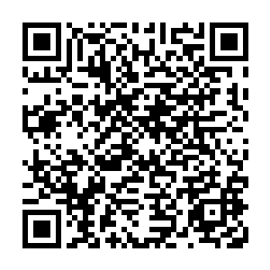 而闻人不二此时也已经开始让手下湮没自己一方在四季斋中进行活动的任何证据二维码生成