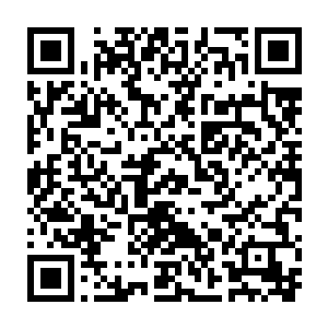 肯定是某次自己在楼顶弹吉他的声音被当时留在办公室没走的齐洁给听到了二维码生成