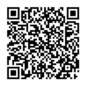 至于格雷森指出的荣光和卡卡关系糟糕的问题……他们压根儿没想解决二维码生成
