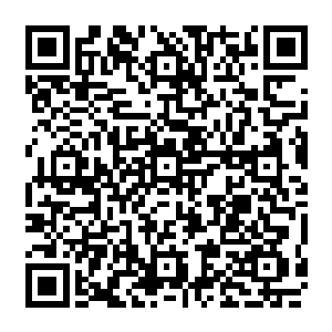 苏凡和白子河连同着那些部队的队长一起也将对付苗寨的计划给具体的订制了下来二维码生成