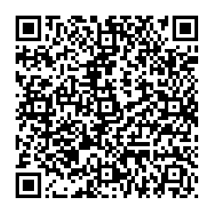 苏夜夜怒视着林水水 他沒想到林水水竟然会趁着他洗澡的时候把手机里她和自己的聊天记录给删了二维码生成