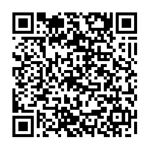 薛进这次过来的主要目的是为了跟苏檀儿谈论在淮南一带一笔生意的合作事项二维码生成