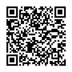 虽然荣光换掉了在卡灵顿训练基地更衣室里卡卡的名字二维码生成