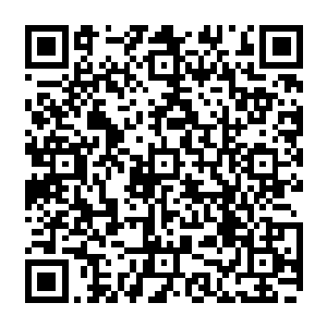 虽然说对方散乱阵型让萧炎所在的旗舰上第一批的主炮集火攻击并没有取得太大的成果二维码生成