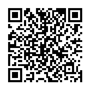 要么是年欣然在还在和他一起的时候已经和别的男人搭上了二维码生成