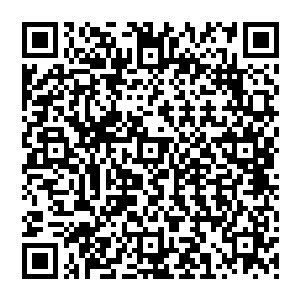 让他们迅速把精力转移到如何利用今年的大好时机积极搞好今年县委确定的几项大的工作上去二维码生成