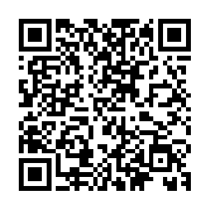 让众人死不瞑目的是――那些攻击砸在江逸身上全部朝两边滑开二维码生成