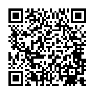 试问长得这么妖孽的男人又怎么可能会看得到别人的美丽呢二维码生成