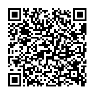 说出这番话的时候小妻子身上散发的是孤独寂寞的气息――这种气息又熟悉二维码生成