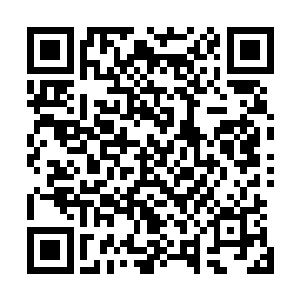 说着从书架上抽了一本数学模拟考试题型递到张秀兰的面前二维码生成