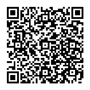 贝海先没有回自己的房间而是到了板本友志的房间听他们汇报了一下这一次行程中的情况二维码生成