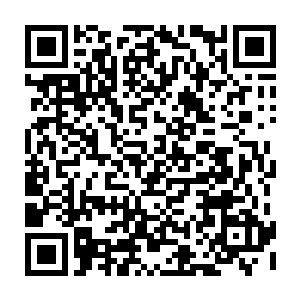 赵纯良有点好奇　这几天他都呆在家里头　自然不知道京城里传出了什么二维码生成