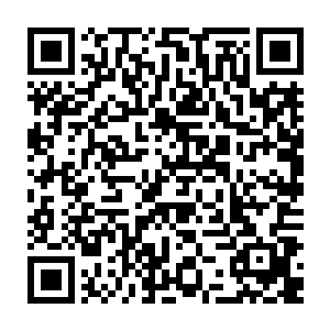 赵纯良眯着眼 仔细的看着那几个狂草大字 琢磨许久 终于看懂了那几个字二维码生成