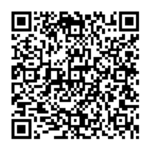 边学道犹记得梦中的一个场景――一个男人和一个女人在万众瞩目的讲台上针锋相对地辩论二维码生成