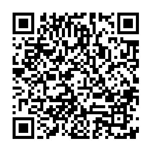 过来寒暄的客人中也不乏白发苍苍的大人物――来自华尔街的投资贵客二维码生成
