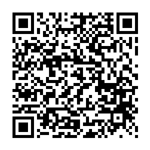 还得要在人前人后一本正经的摆出一副貌似深不可测不可对外人道的模样二维码生成