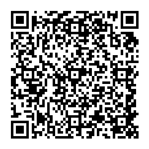 还是用的这样很不光明的手段……甚至还那好不容易恢复了身体的老伴到现在还不能苏醒……二维码生成