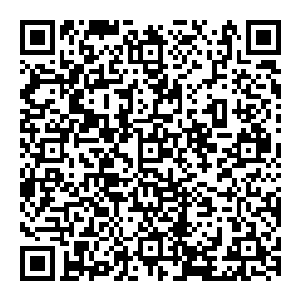 这一切 风清扬并不知晓 他只是换不上前 当踏上第三层之后 眼中沒有出现轮回的景象 有的只是一抹挥之不去的哀伤二维码生成