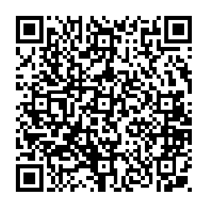 这一次他再也没有像前两次作案之后那样自鸣得意――因为他分明看见锦衣卫刚出现二维码生成