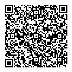 这个时候的帝寒和以前那两次在她身前蹲下的帝寒重合……上次他就是这样为她上药的……上一次也是帮她上药……这一次也是……二维码生成