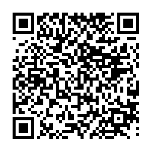 这也是他为什么到现在都不知道卡尔老板自作主张的宣传闹出多大风波的原因二维码生成