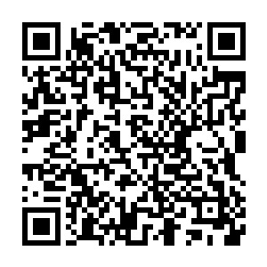 这出来的一群天海皇朝神武也都看到了方恒和皇玄血站在一起的摸样二维码生成