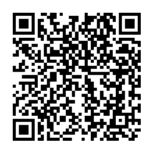 这场战斗已经从远距离的火力压制现在已经完全转化为了近距离的室内手枪战二维码生成