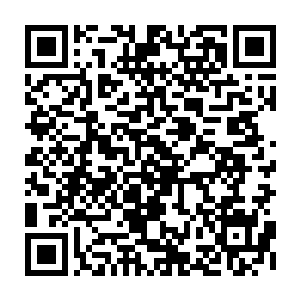 这块令牌很快就变回了原来的模样了……上面的魔纹也是讲血液吸收的干干净净二维码生成